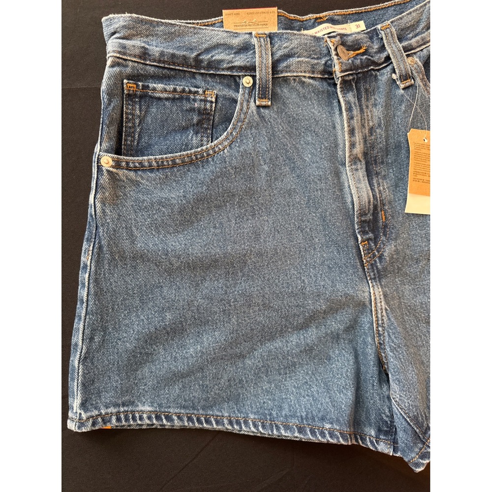 Levi's High Waisted Mom Shorts Medium Wash Denim Blue Size 31 12 A19650045 NEW - Picture 3 of 14